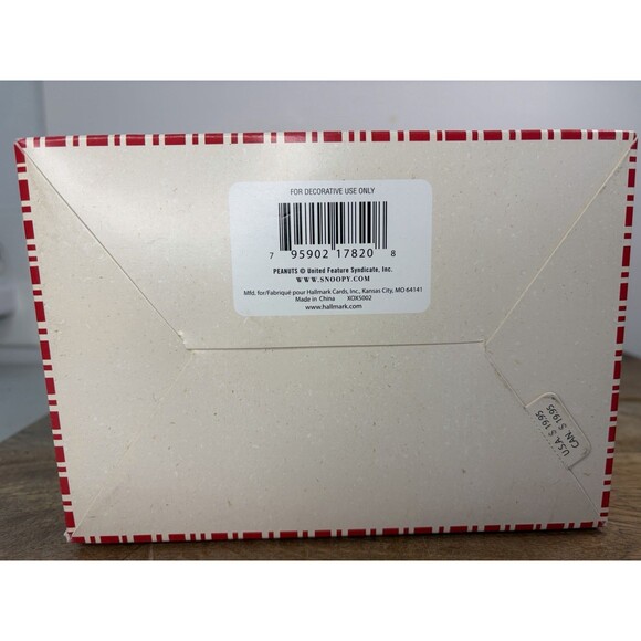 Hallmark Peanuts Figurine Lucy & Snoopy “Good Friends always find time for fun” - Picture 4 of 4